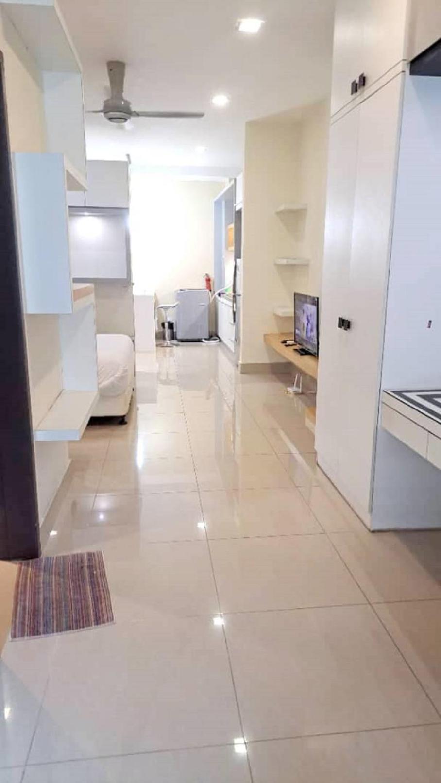 Shaftesbury Residences Free Parking Apartment *